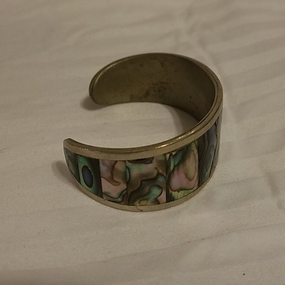 Sterling Silver and Shell Bracelet - Picture 3 of 4